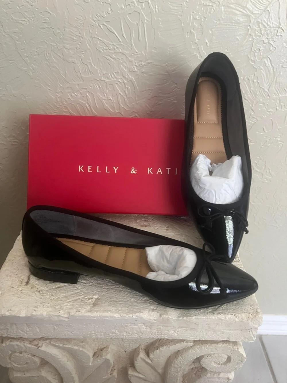 Kelly & Katie Black Patent Pointed Toe Ballet Flats with Bow - Picture 1 of 4